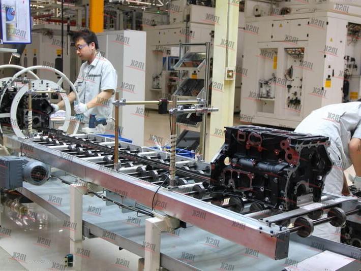 Engine assembly line