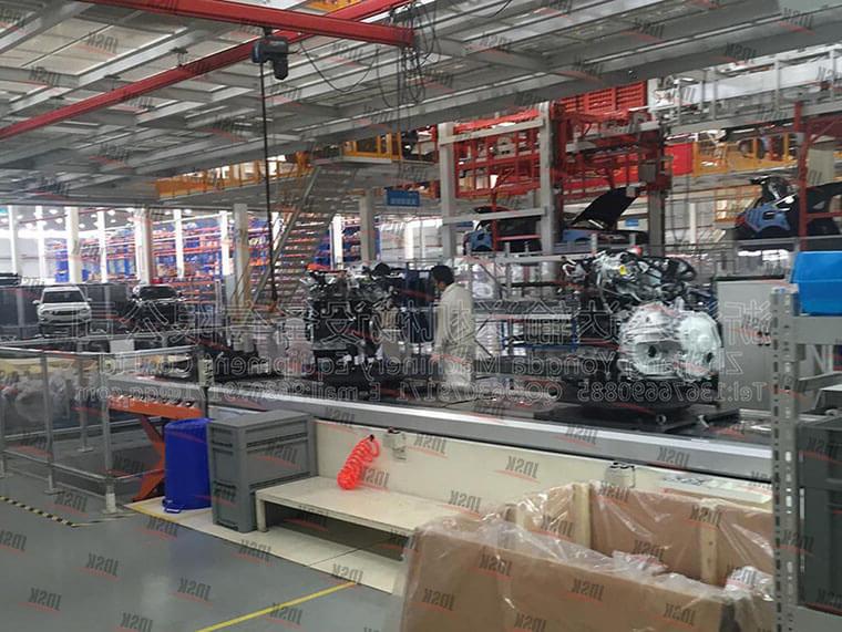 Heavy truck engine preassembly line